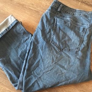 EUC Vera Wang stretch Capri jeans 22w